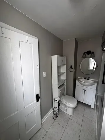 286 Lake Avenue Manchester NH 03103