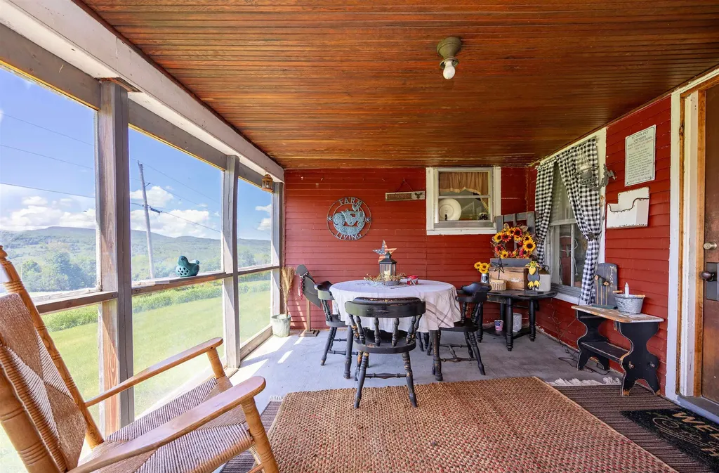 487 Nelson Hill Road Sheffield VT 05866-0165