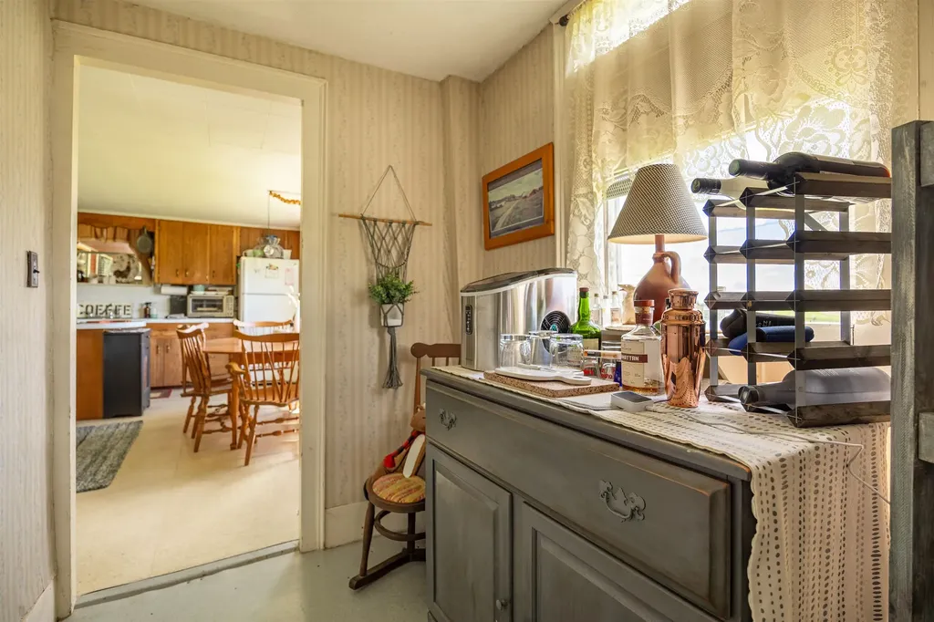 487 Nelson Hill Road Sheffield VT 05866-0165