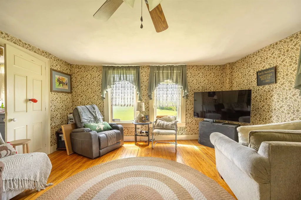 487 Nelson Hill Road Sheffield VT 05866-0165