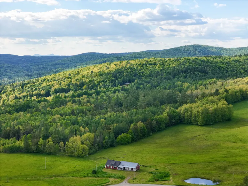 487 Nelson Hill Road Sheffield VT 05866-0165
