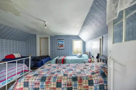 487 Nelson Hill Road Sheffield VT 05866-0165
