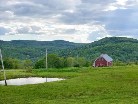 487 Nelson Hill Road Sheffield VT 05866-0165