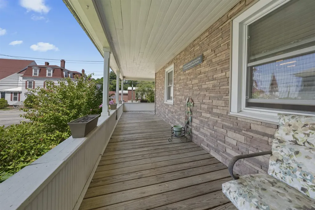 7 School Street Allenstown NH 03275