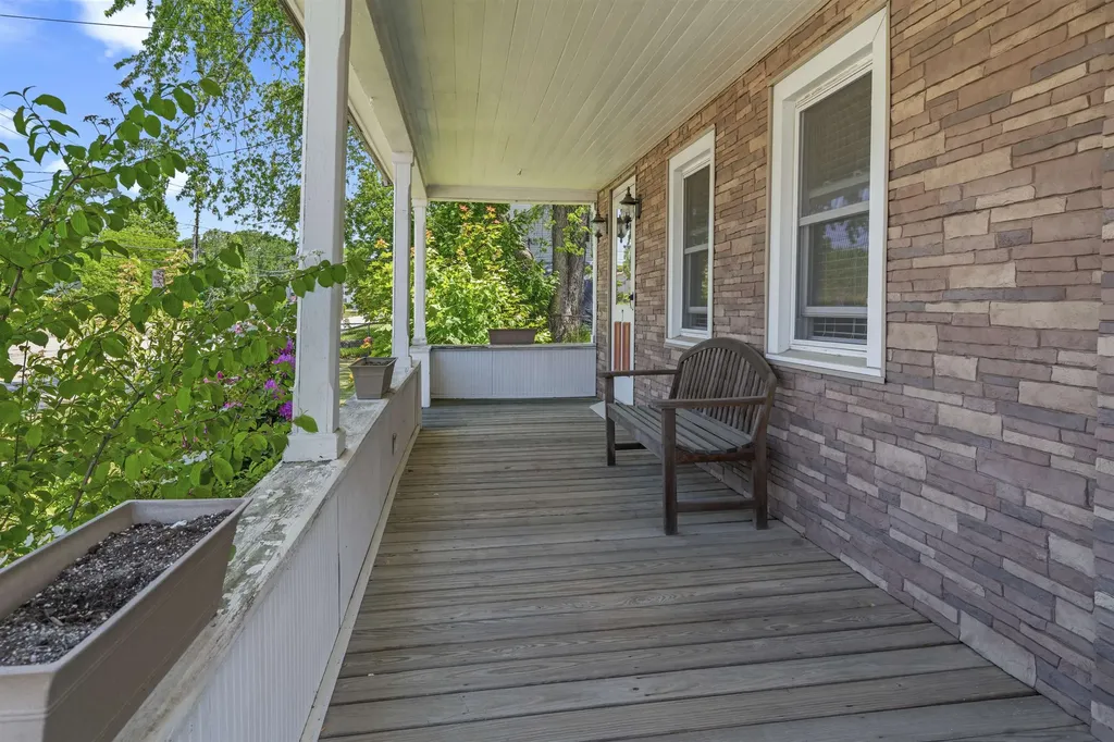 7 School Street Allenstown NH 03275