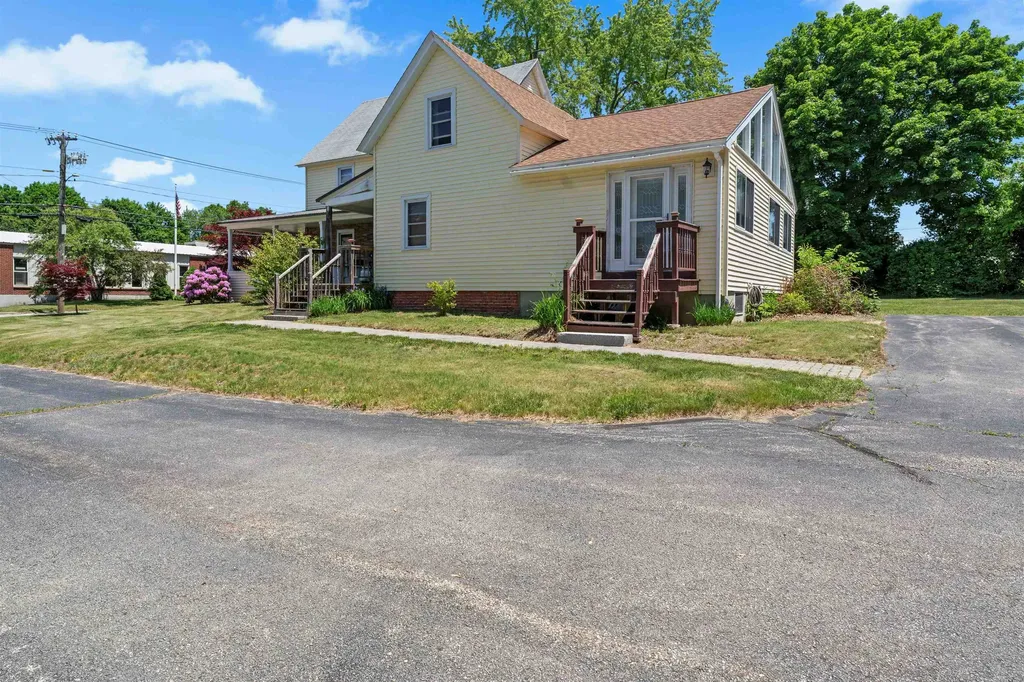 7 School Street Allenstown NH 03275