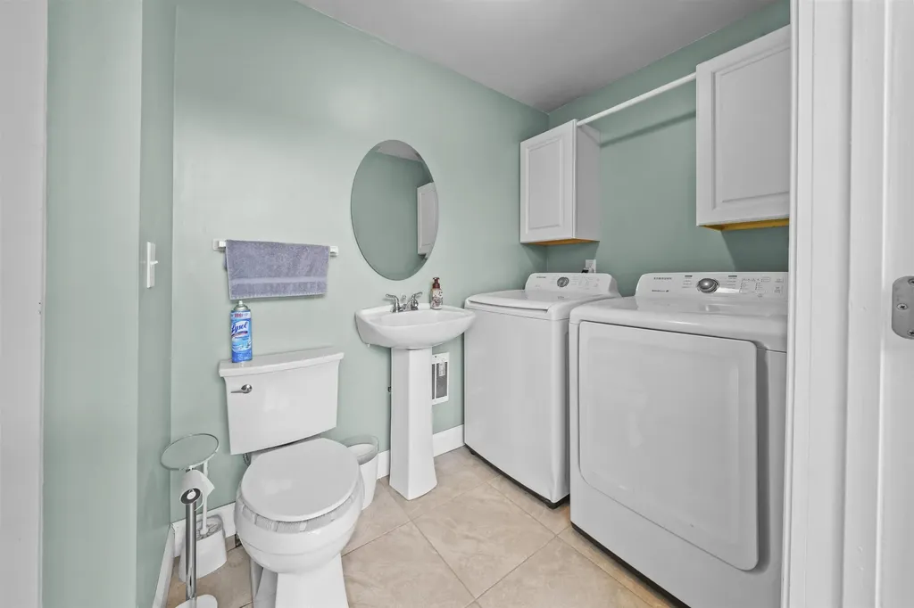 7 School Street Allenstown NH 03275