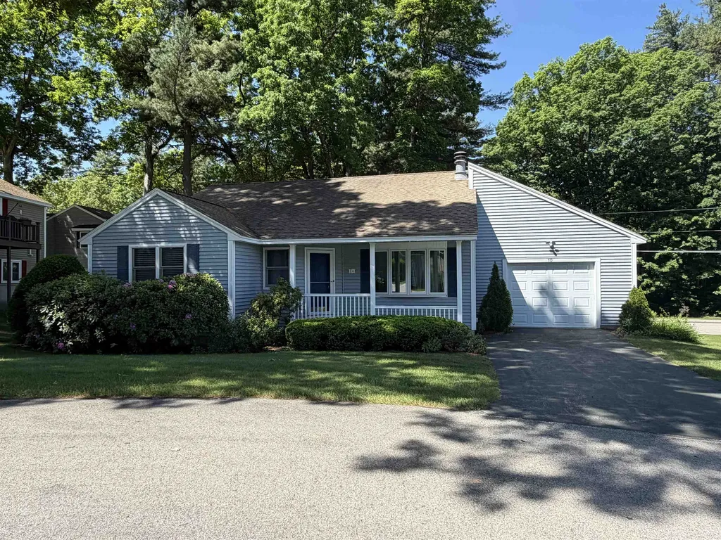10 Jamaica Lane Nashua NH 03063