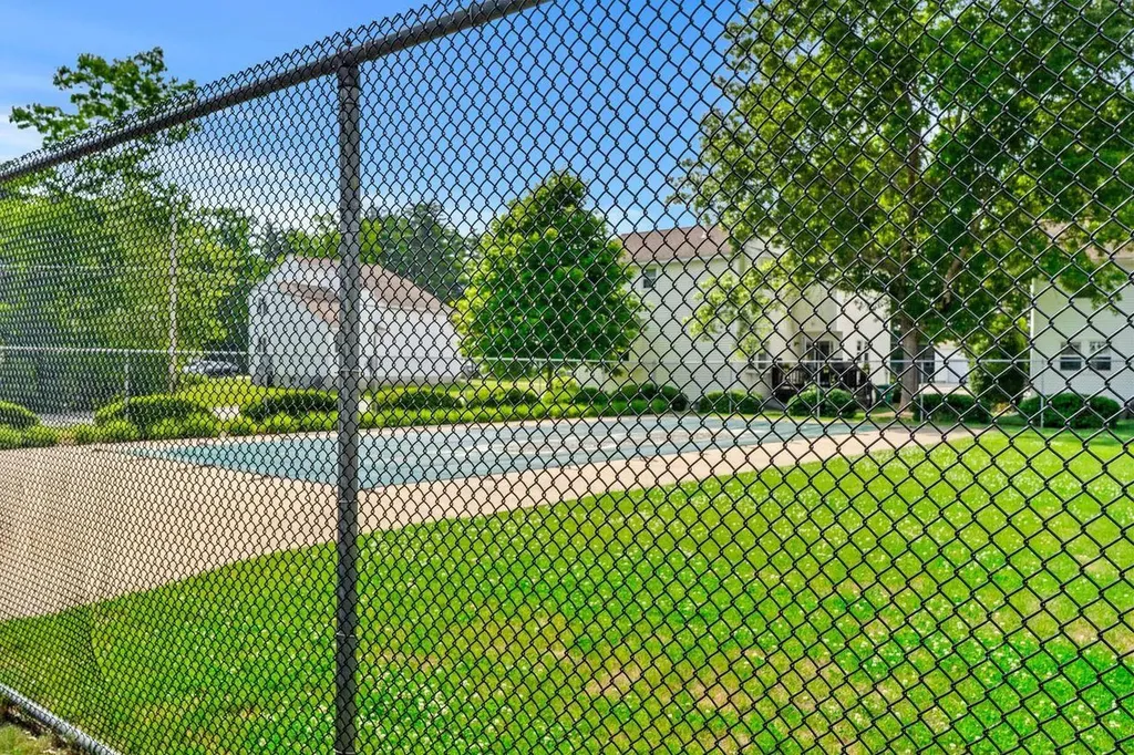 10 Jamaica Lane Nashua NH 03063
