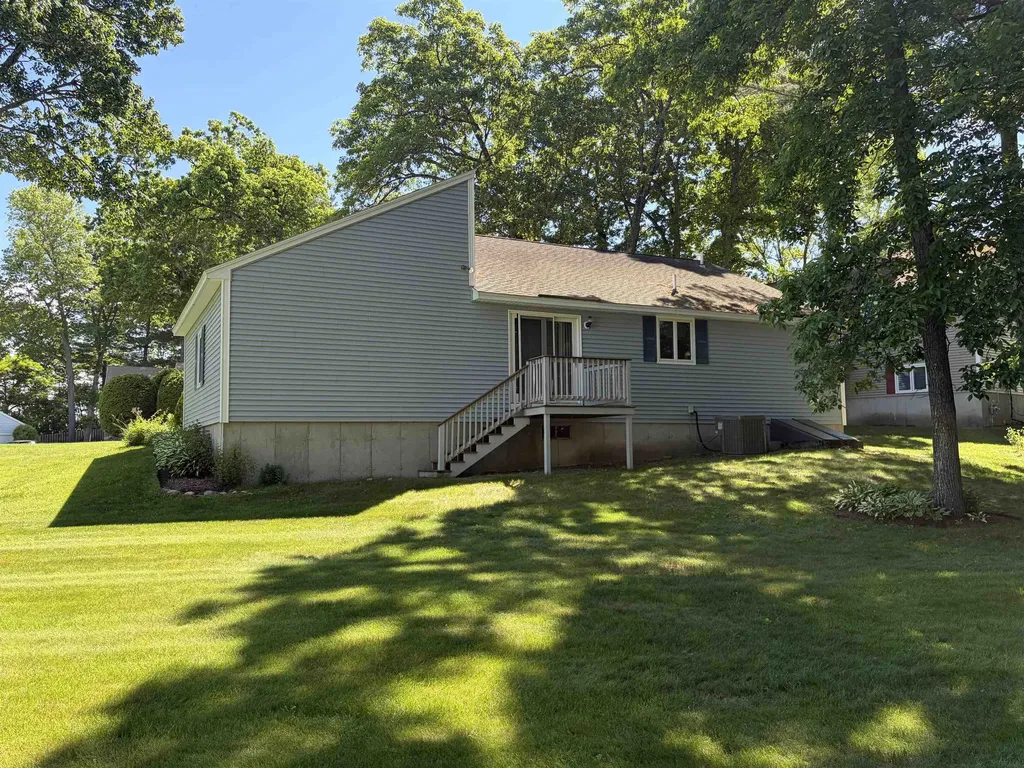 10 Jamaica Lane Nashua NH 03063
