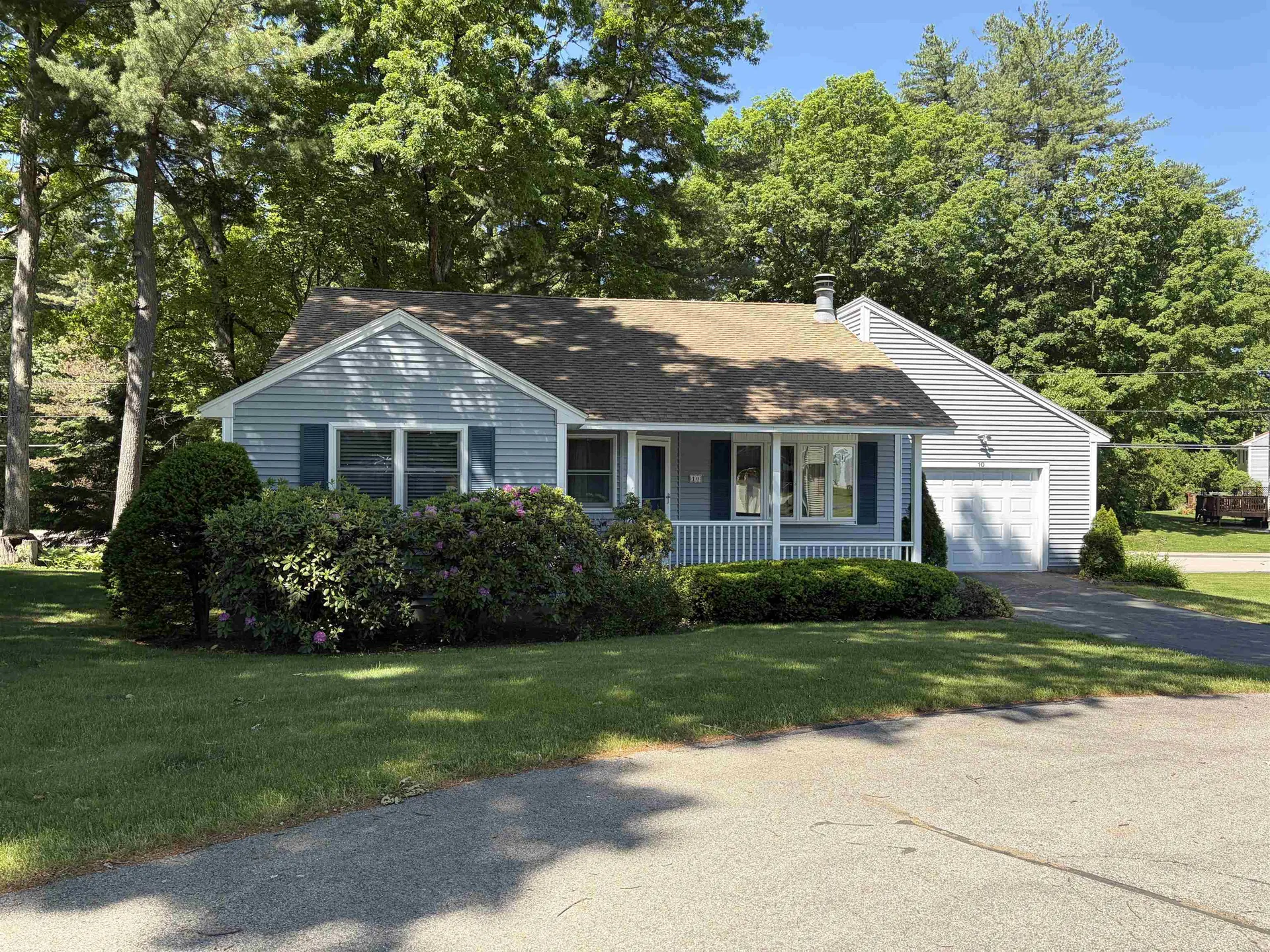 10 Jamaica Lane Nashua NH 03063