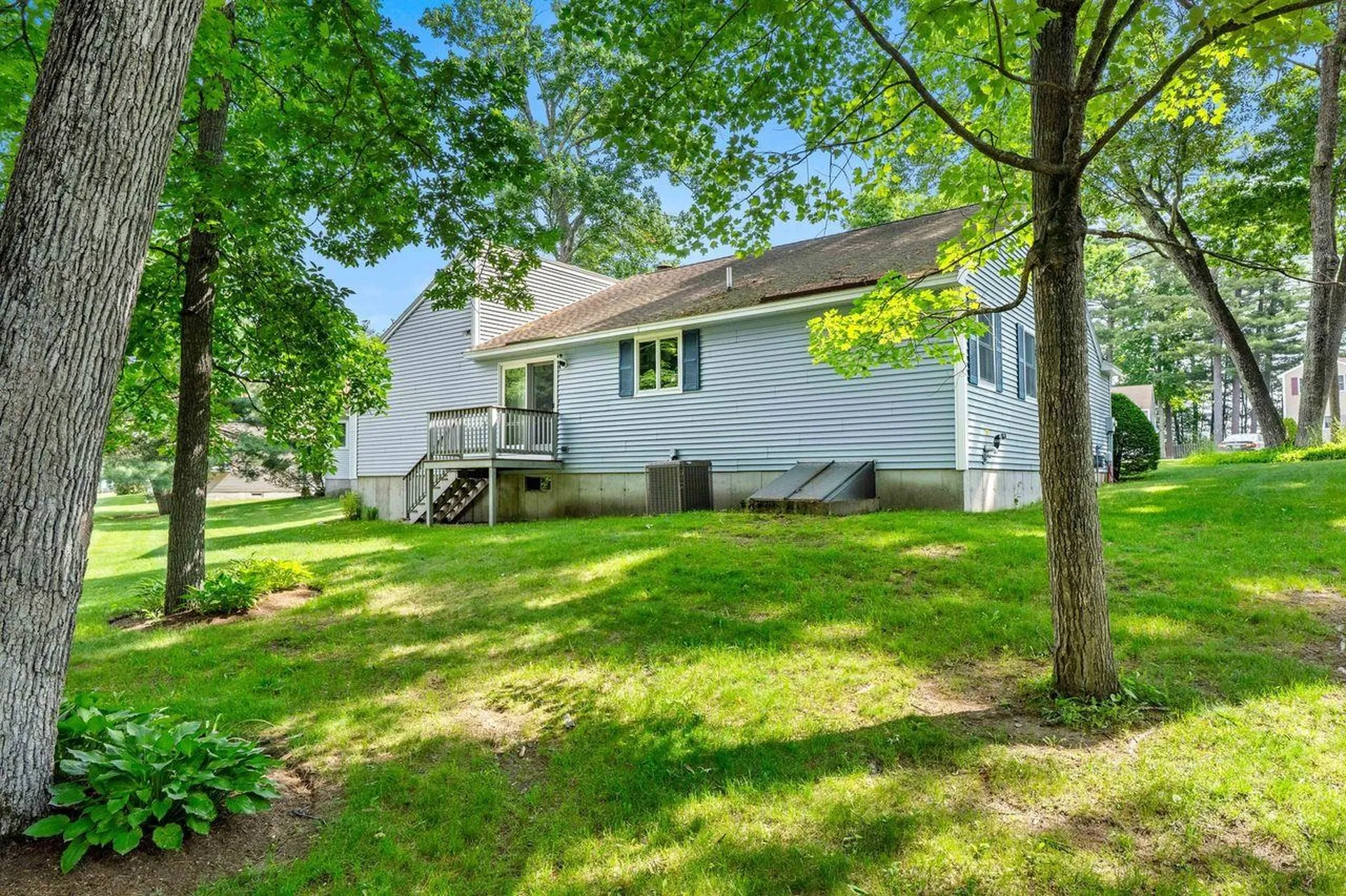 10 Jamaica Lane Nashua NH 03063