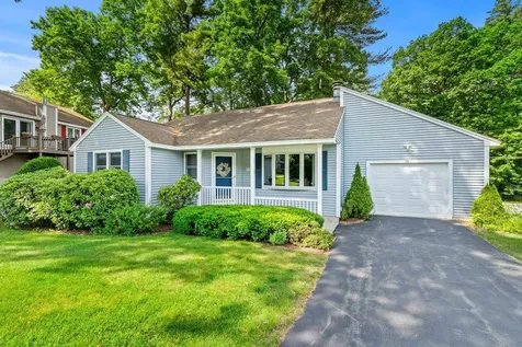10 Jamaica Lane Nashua NH 03063