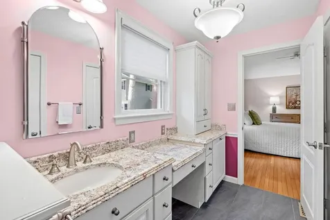 10 Jamaica Lane Nashua NH 03063