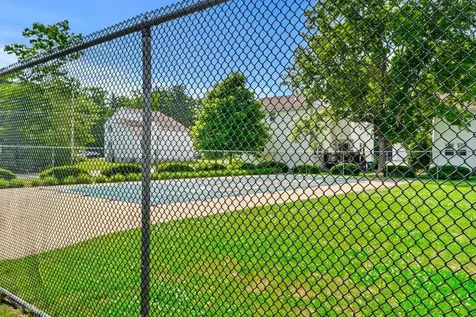 10 Jamaica Lane Nashua NH 03063
