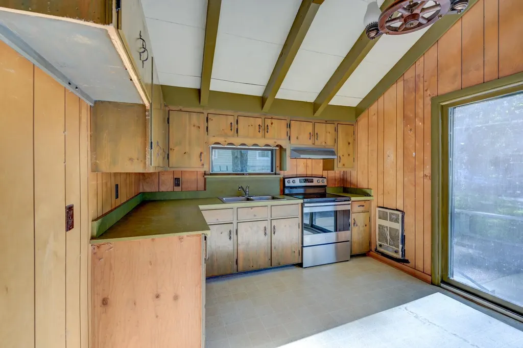 27 Ash Street Conway NH 03860