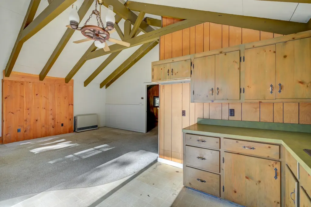 27 Ash Street Conway NH 03860