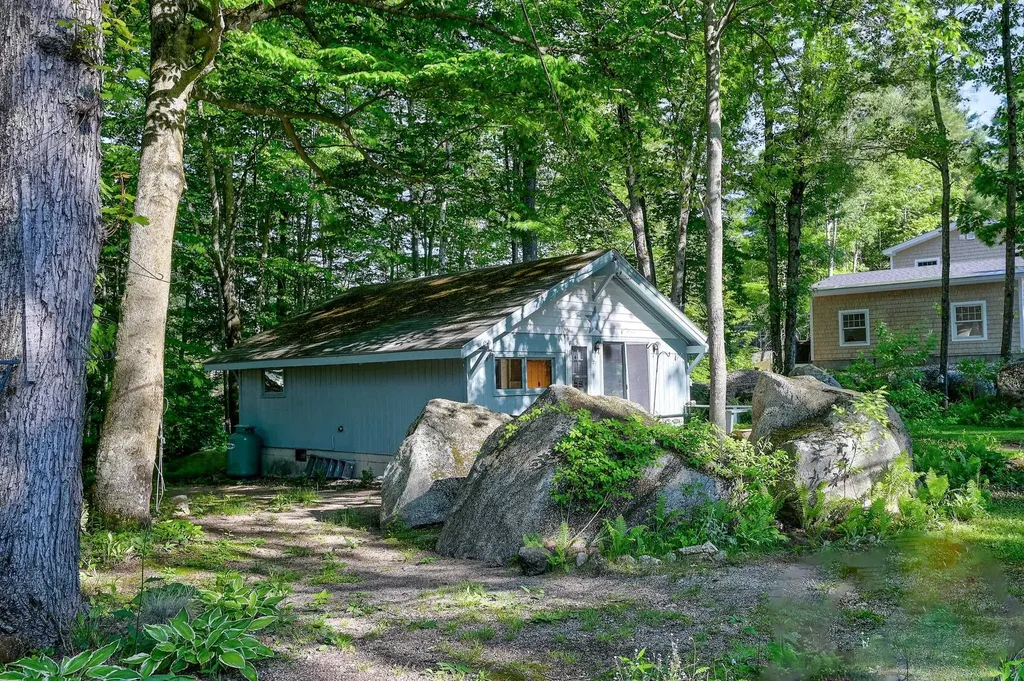 27 Ash Street Conway NH 03860