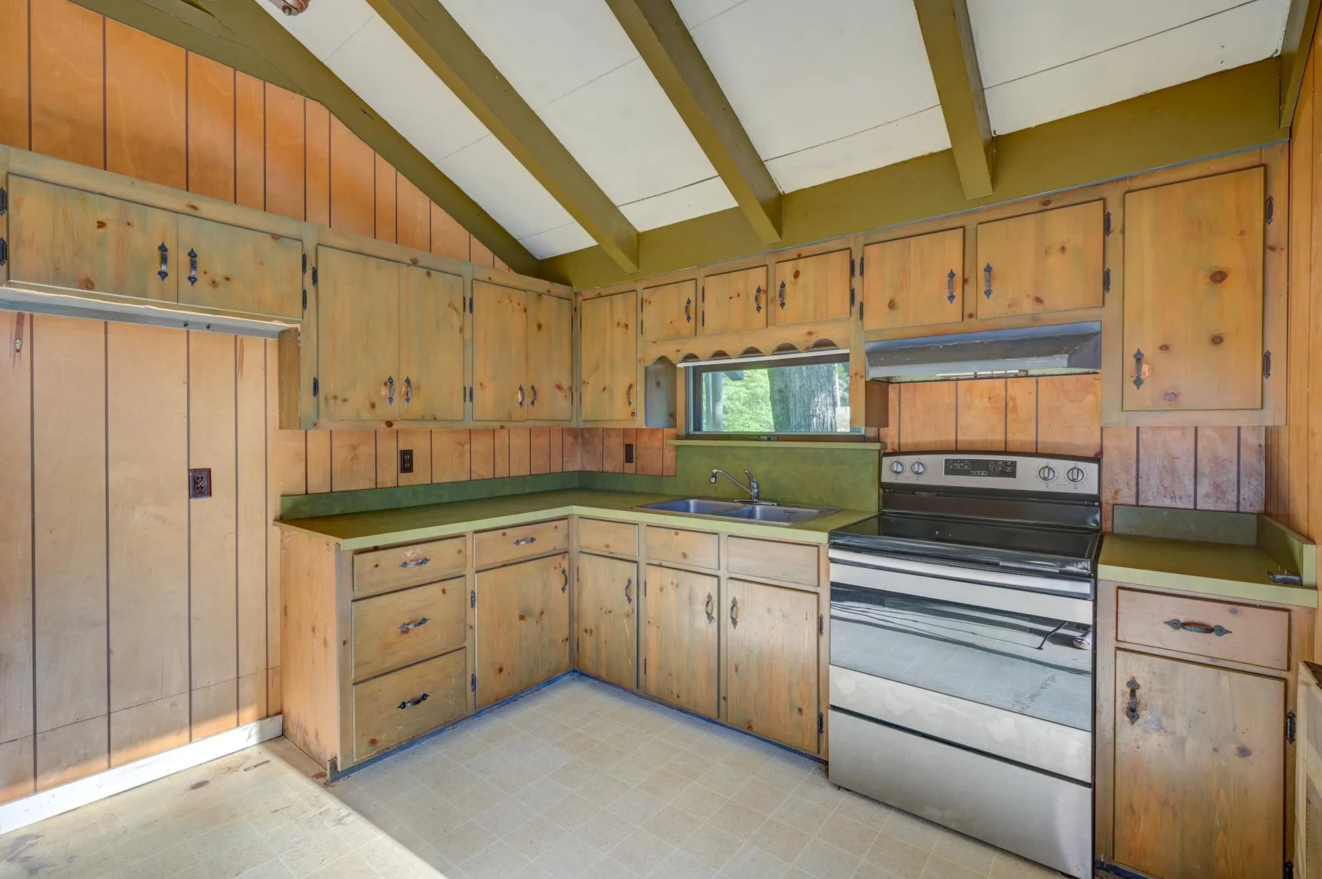 27 Ash Street Conway NH 03860