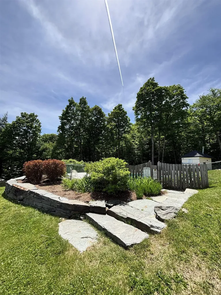 18 Mountainside Drive Warren VT 05674