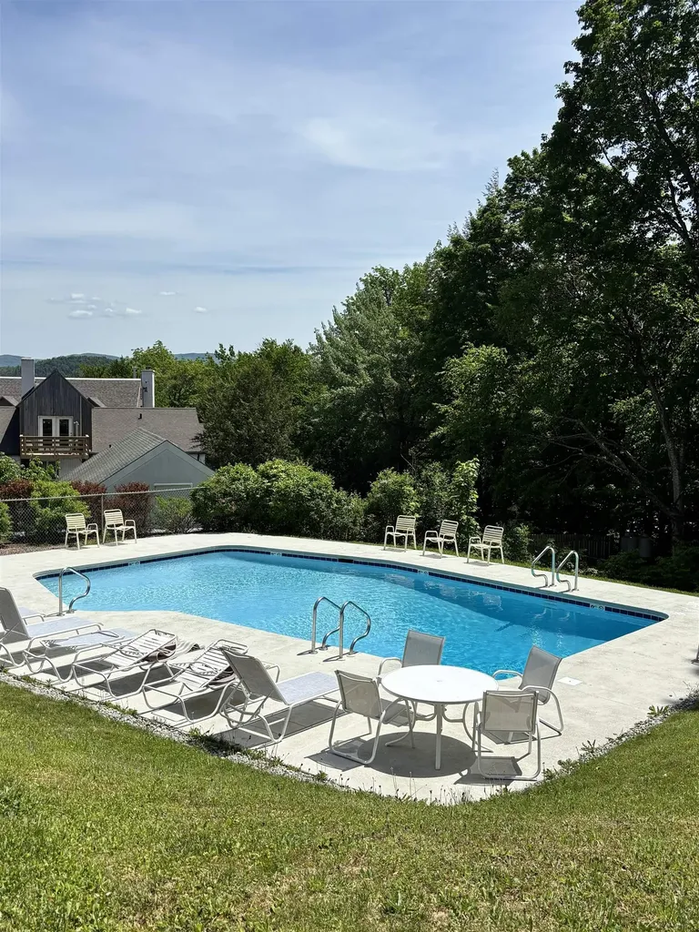 18 Mountainside Drive Warren VT 05674