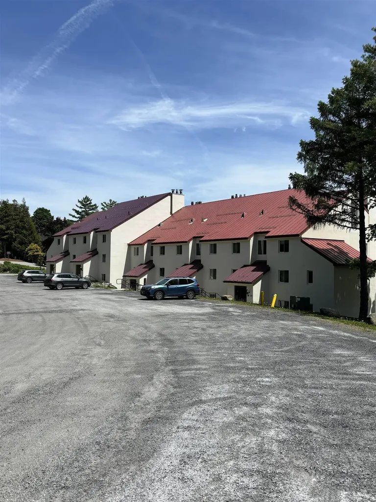 18 Mountainside Drive Warren VT 05674