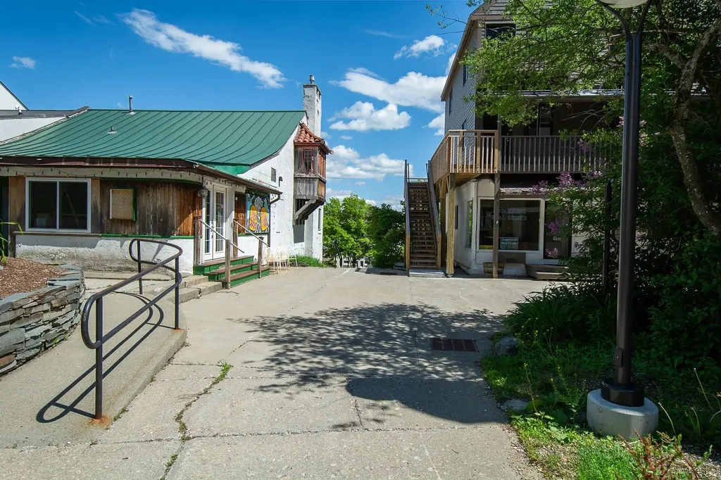 161 Mountainside Drive Warren VT 05674