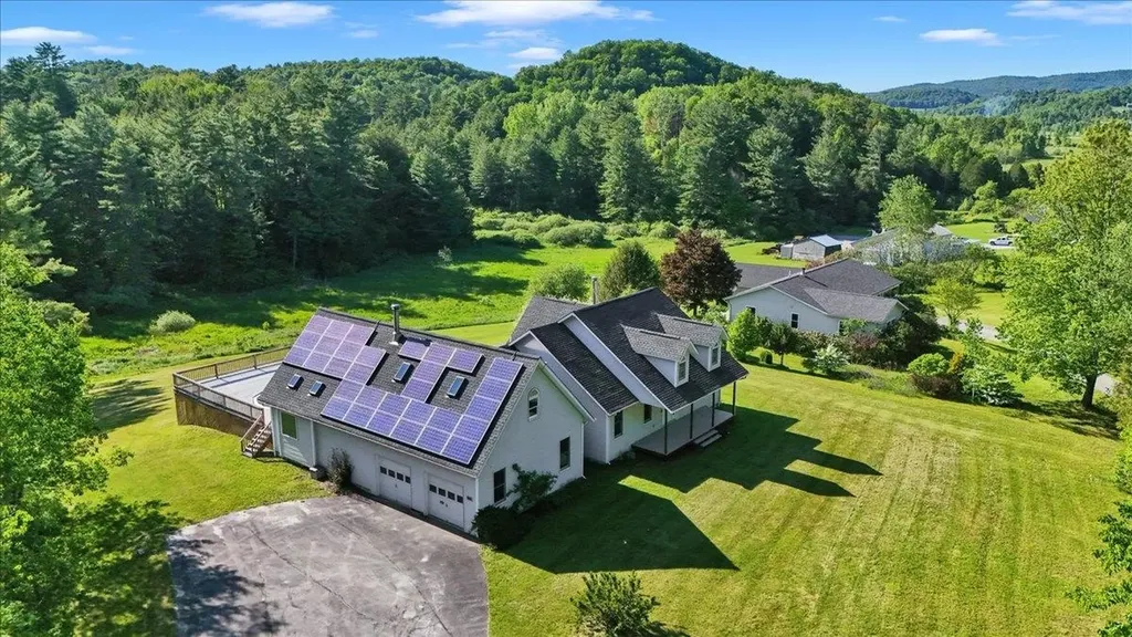 40 Brookside Lane Hinesburg VT 05461