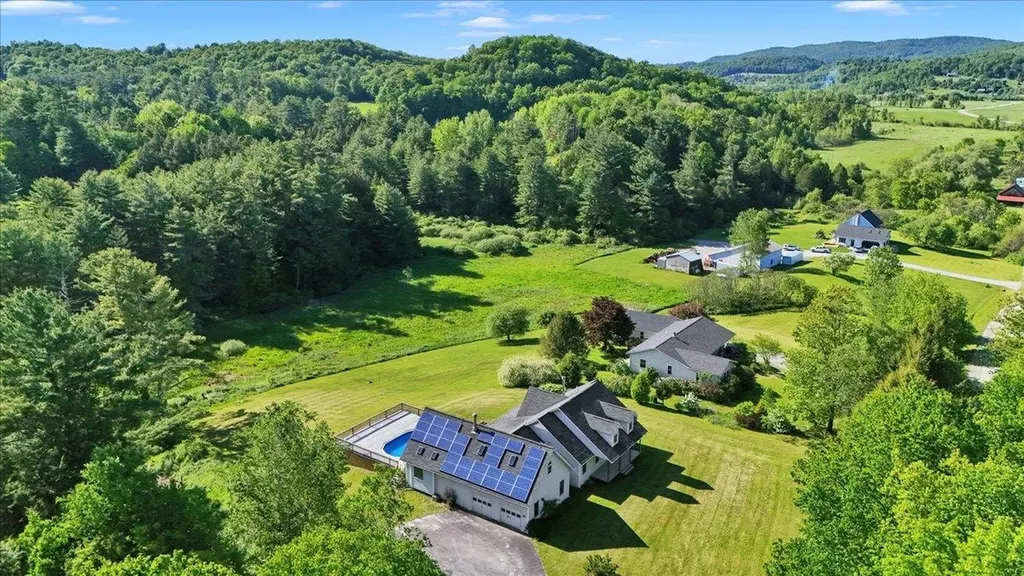 40 Brookside Lane Hinesburg VT 05461