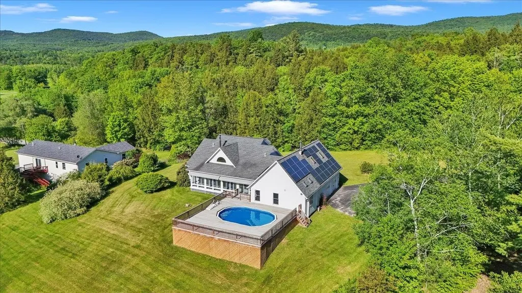 40 Brookside Lane Hinesburg VT 05461