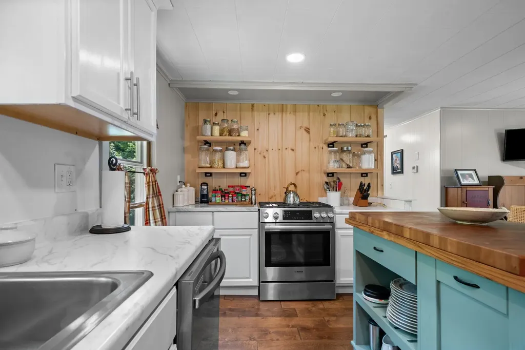 49 Shedd Road Hillsborough NH 03244