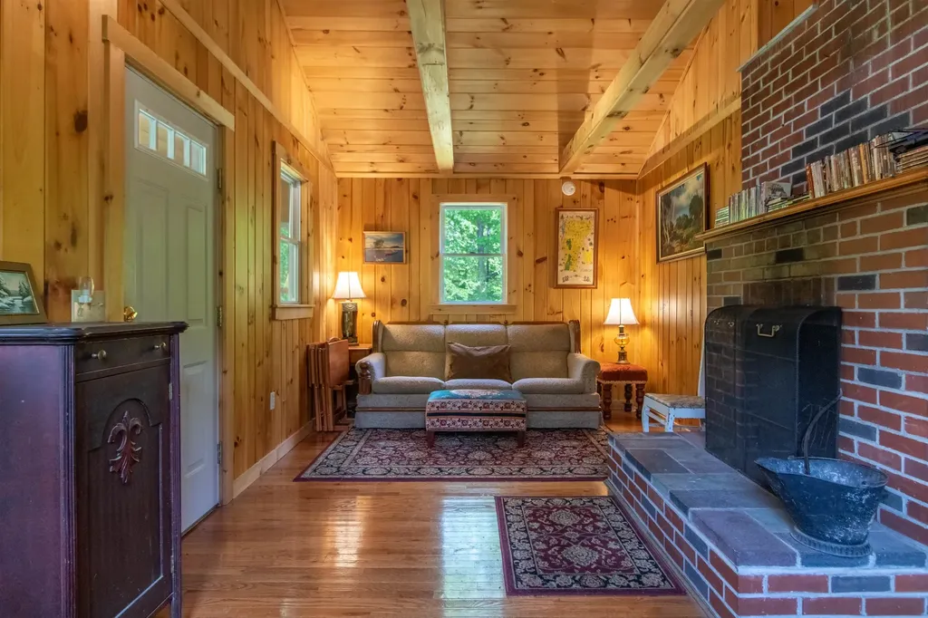 6885 Kirby Mountain Road Kirby VT 05851