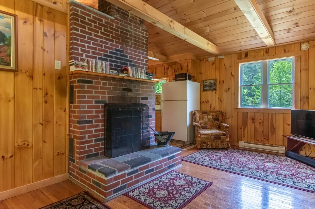 6885 Kirby Mountain Road Kirby VT 05851