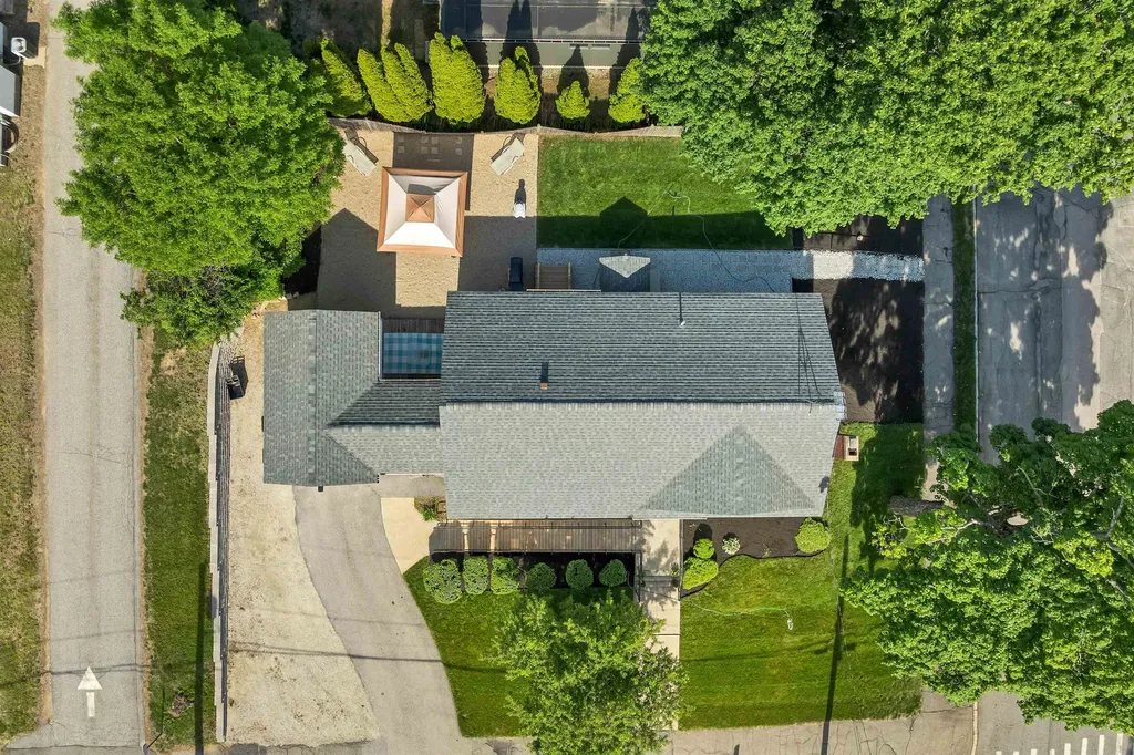 2263 Elm Street Manchester NH 03104