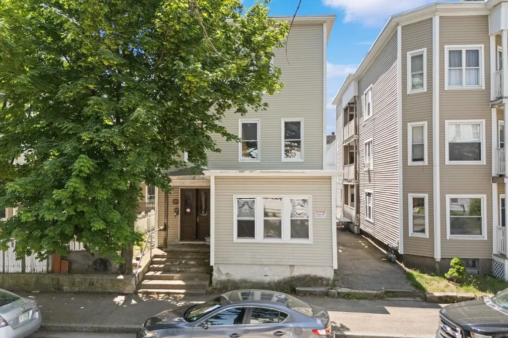 217 Spruce Street Manchester NH 03103