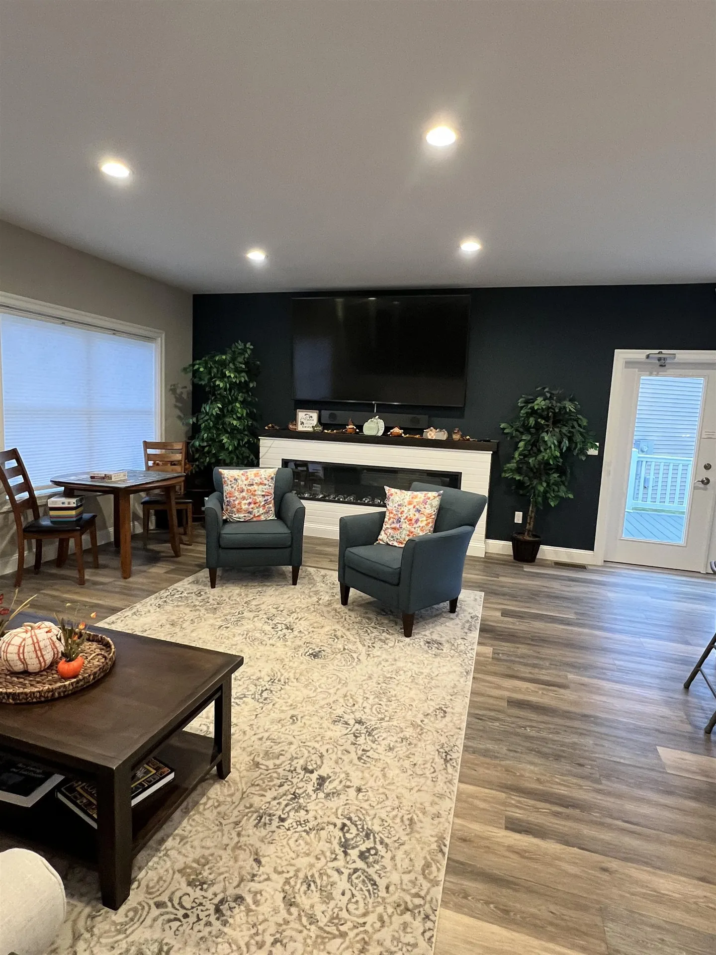 7 Paddock Circle Nashua NH 03062