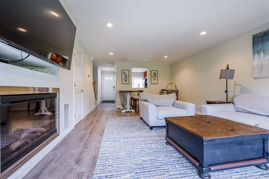 15 Middlesex Road Merrimack NH 03054
