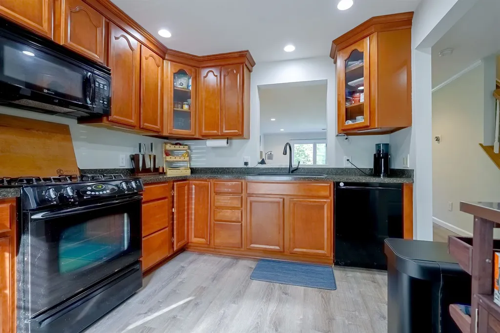 15 Middlesex Road Merrimack NH 03054