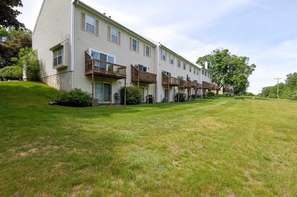 15 Middlesex Road Merrimack NH 03054