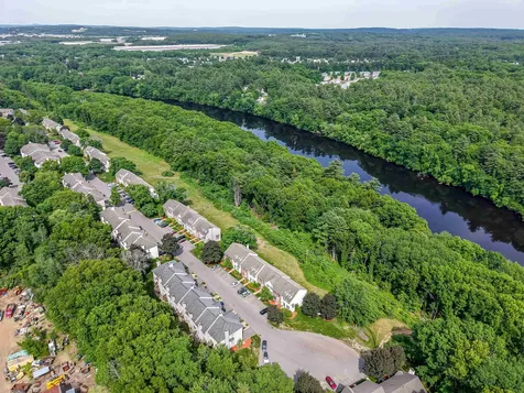 15 Middlesex Road Merrimack NH 03054