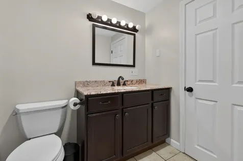 24A Fairway Road Londonderry NH 03053