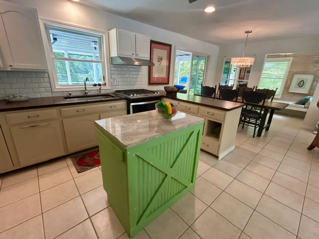 35 King Arthur Lane Bristol NH 03222-3637