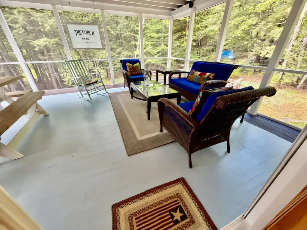 35 King Arthur Lane Bristol NH 03222-3637