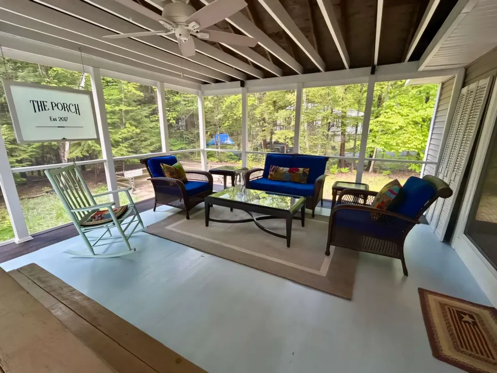 35 King Arthur Lane Bristol NH 03222-3637