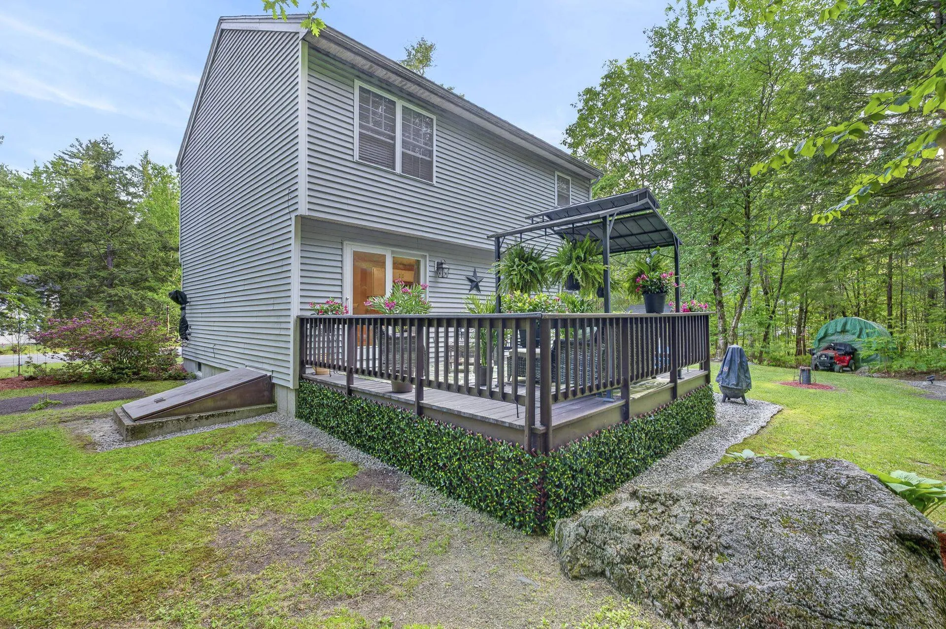 184 Jefferson Drive Hillsborough NH 03244