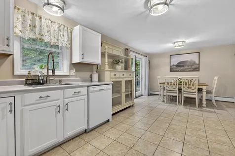 184 Jefferson Drive Hillsborough NH 03244