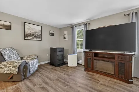 184 Jefferson Drive Hillsborough NH 03244