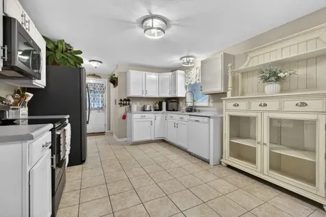 184 Jefferson Drive Hillsborough NH 03244