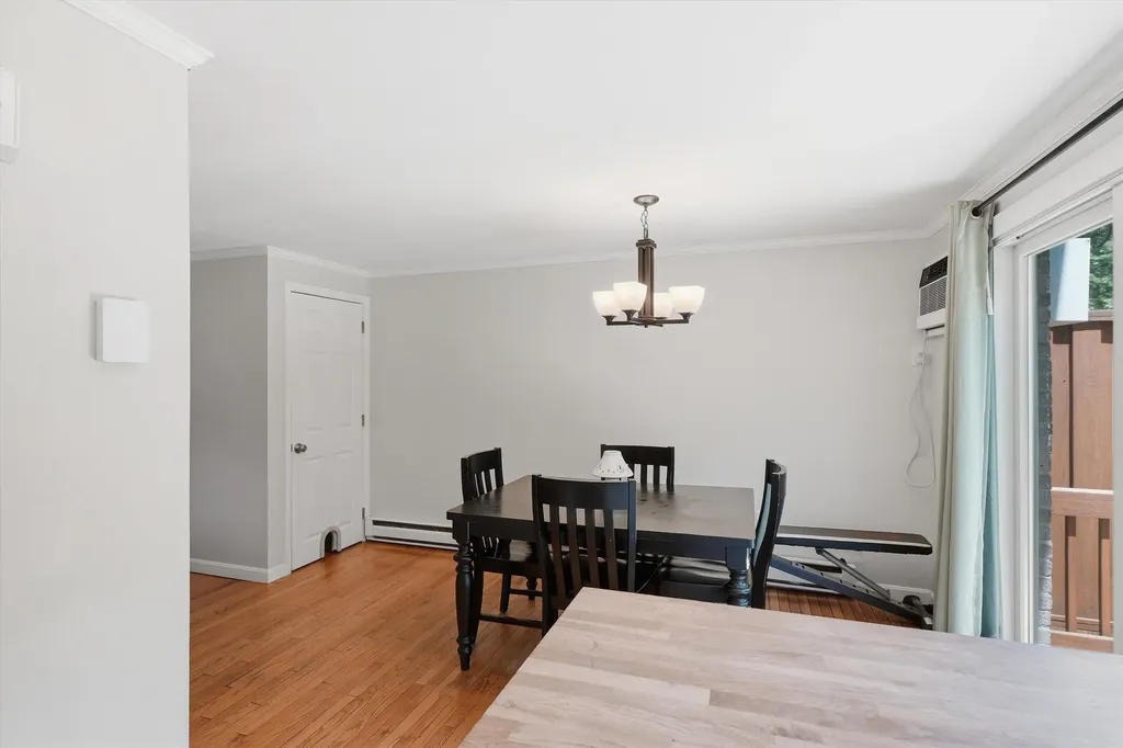 89 Fieldstone Drive Londonderry NH 03079