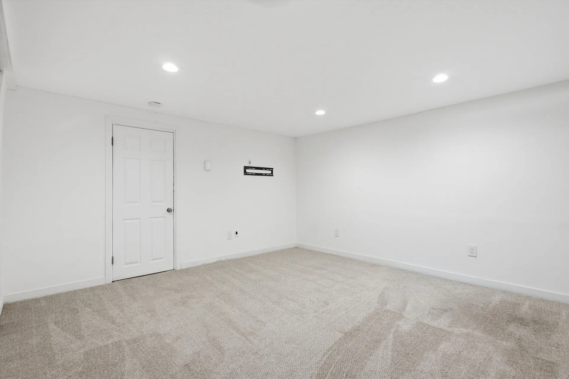 89 Fieldstone Drive Londonderry NH 03079